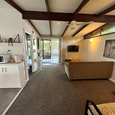 Colonial Village Resort Hervey Bay Exterior foto