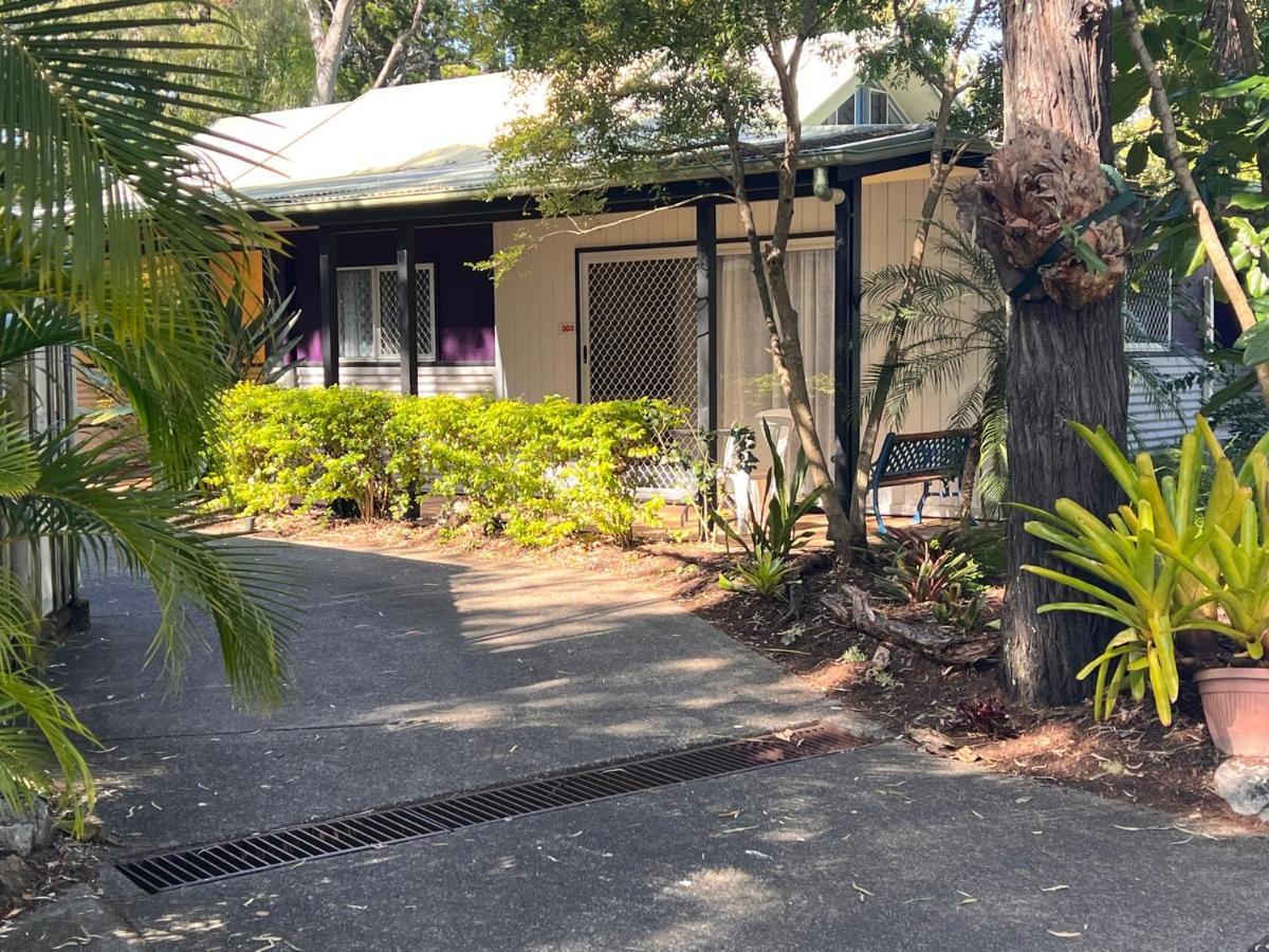 Colonial Village Resort Hervey Bay Exterior foto